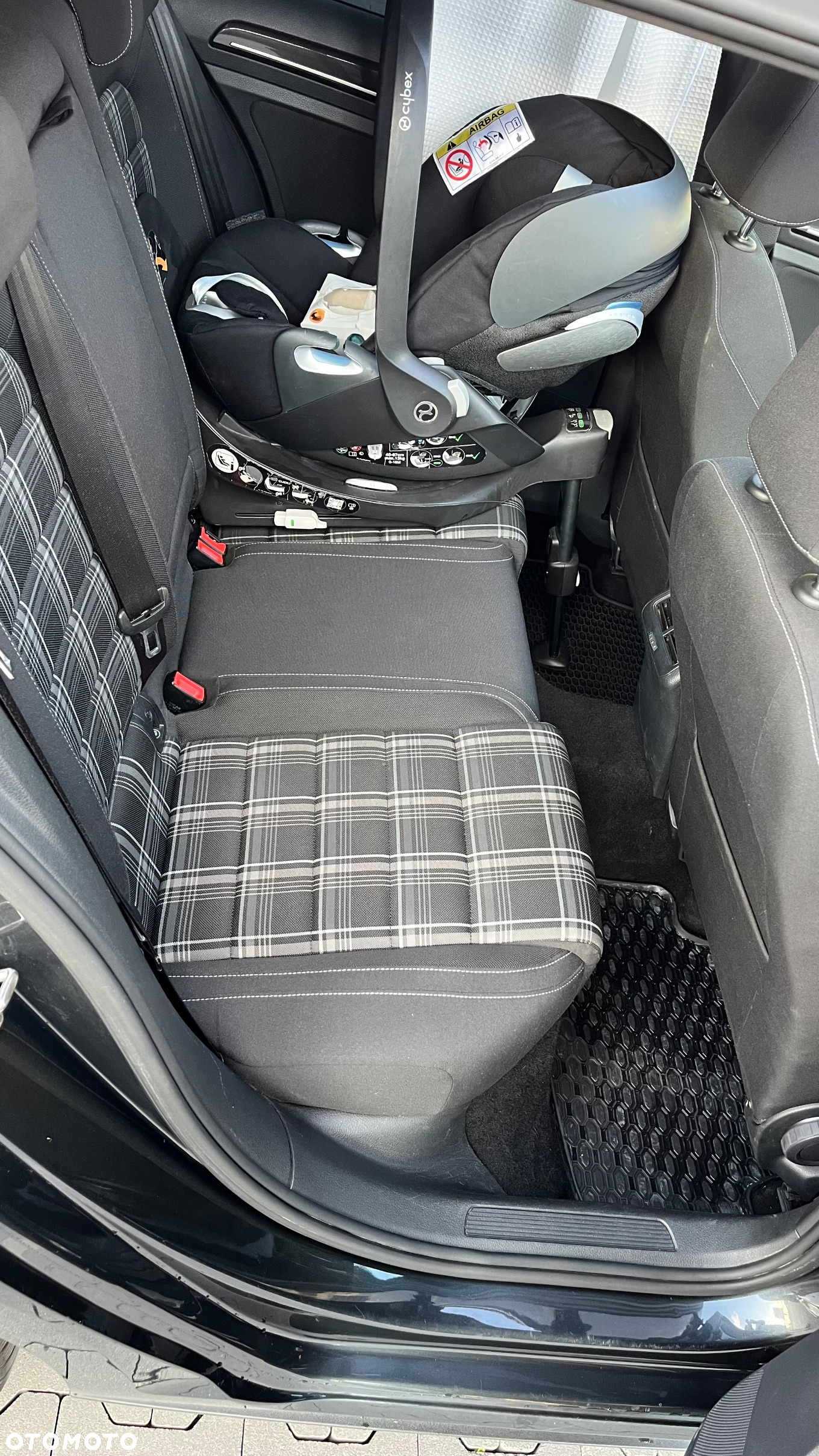 Volkswagen Golf - 9