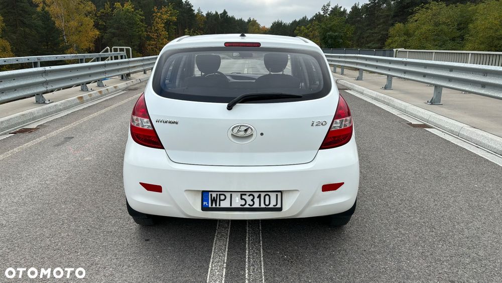 Hyundai I20 2011 photo 4