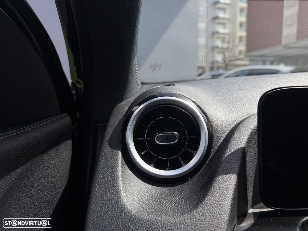 Mercedes-Benz GLA 250 e 8G-DCT Progressive - 26