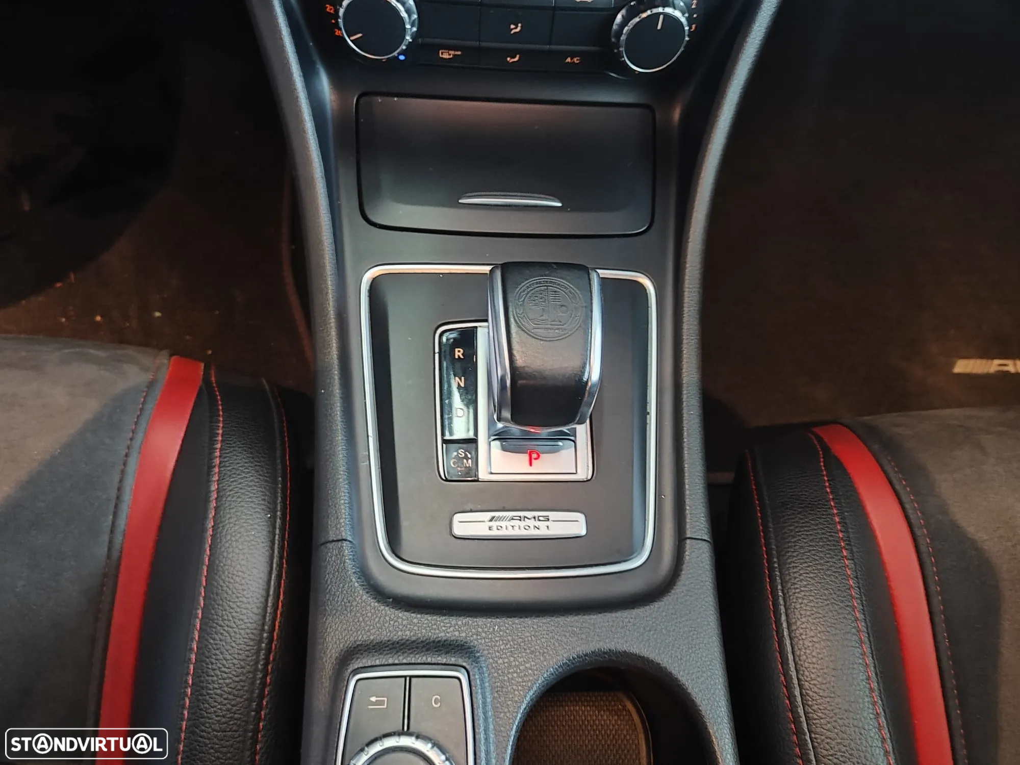 Mercedes-Benz CLA 45 AMG 4-Matic - 36