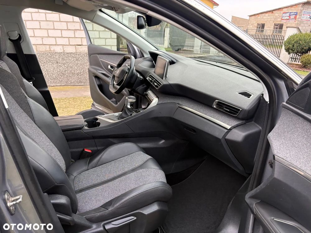 Peugeot 3008 1.6 BlueHDi Allure S&S - 17