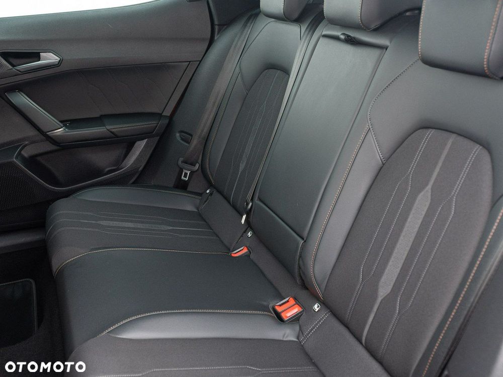 Cupra Formentor 1.5 TSI DSG - 25