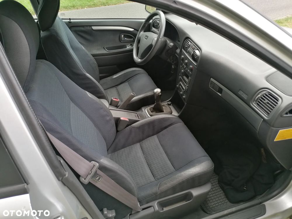Volvo V40 1.9D - 11