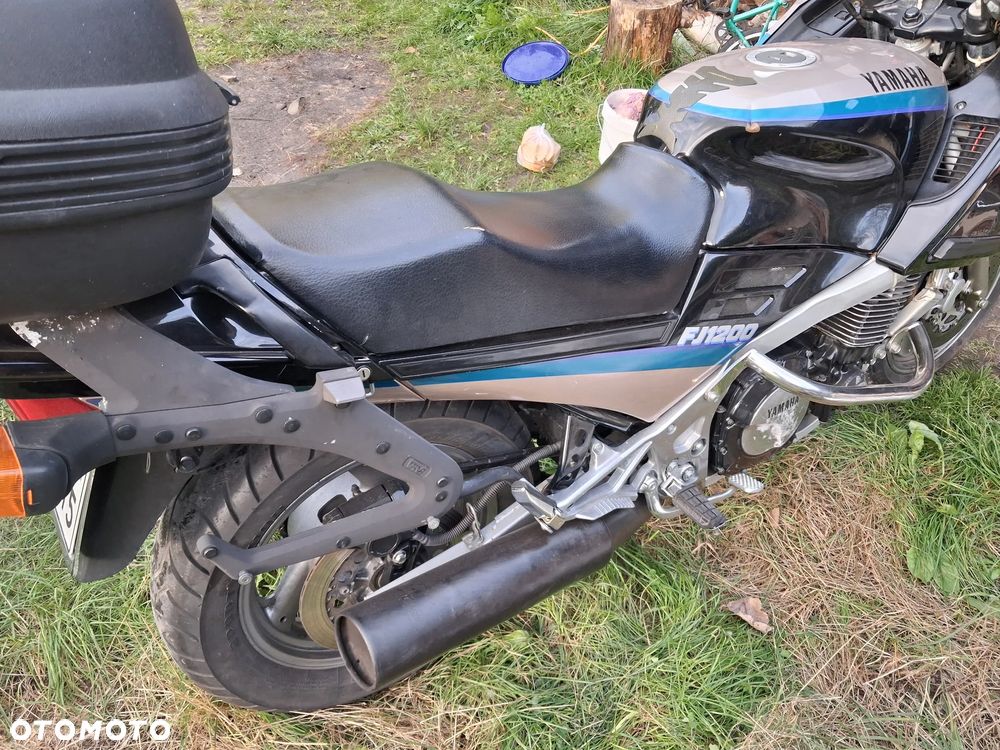Yamaha FJ - 8