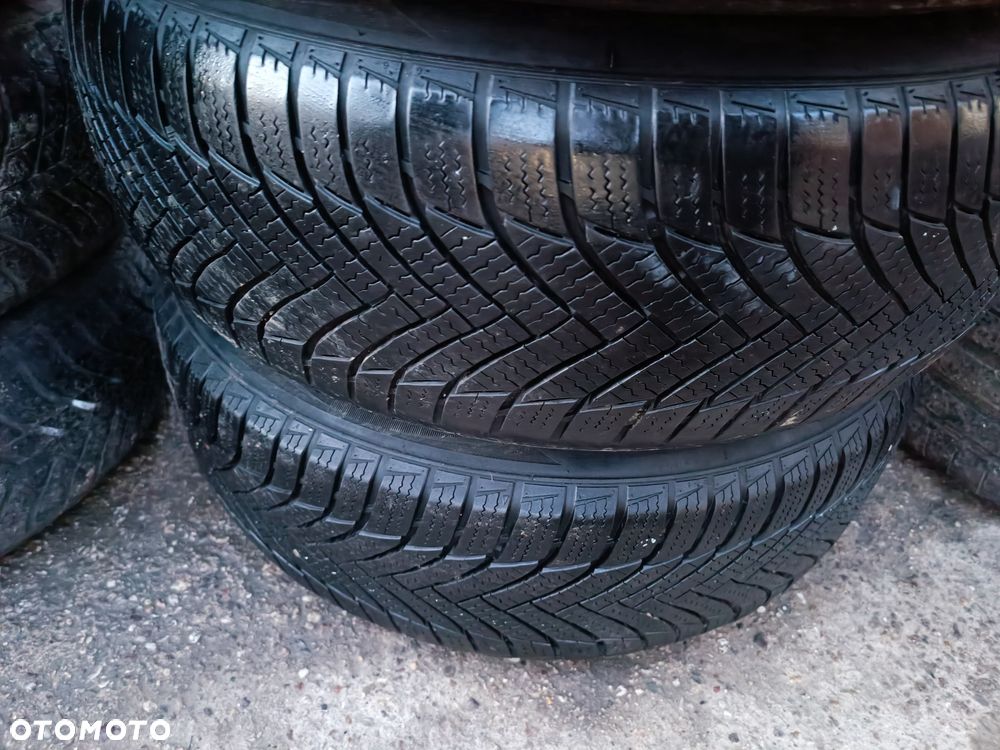 5x108 Felgi Aluminiowe Alufelgi 15 Koła Zimowe RENAULT LAGUNA II 2 KANGOO II 2 MERCEDES CITAN CITROEN C4 PICASSO BERLINGO III 3 PEUGEOT 308 PARTNER III 3 FORD FOCUS CMAX TOURNEO TRANSIT CONNECT VOLVO C30 S40 V40 V50 OPEL COMBO E 4,5mm Legnica ALU-RAD 195/65 - 8