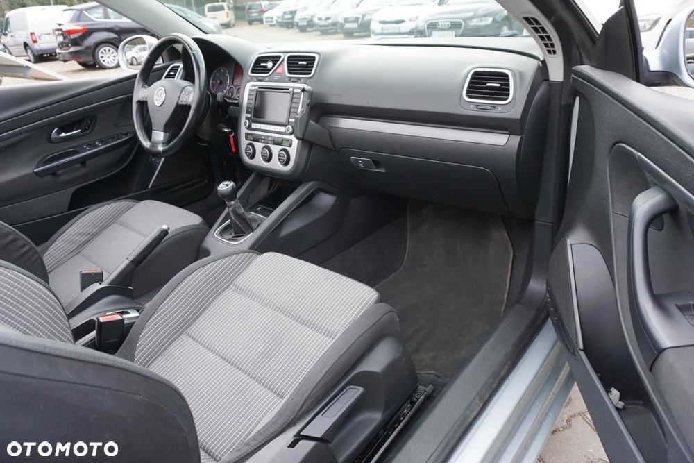 Volkswagen Eos 2.0 TDI DPF Sport & Style - 16