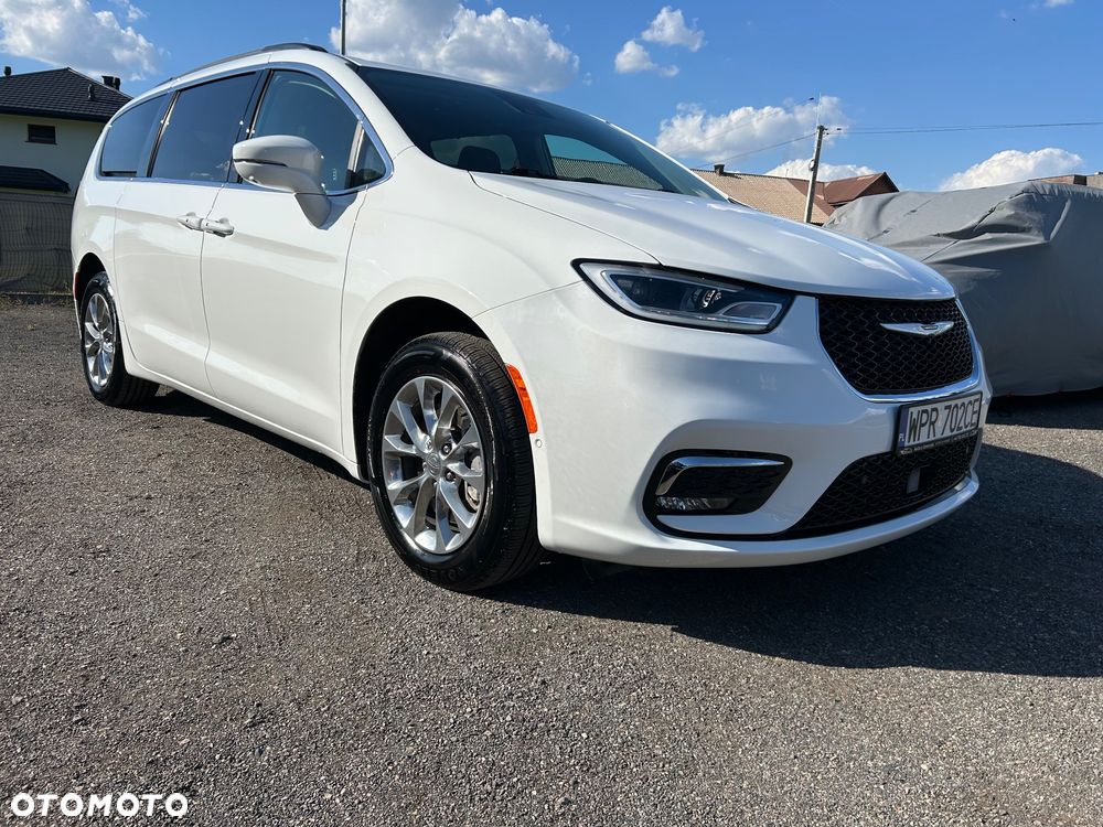Chrysler Pacifica - 18