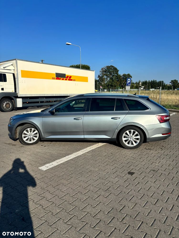 Skoda Superb 2.0 TDI Ambition - 12