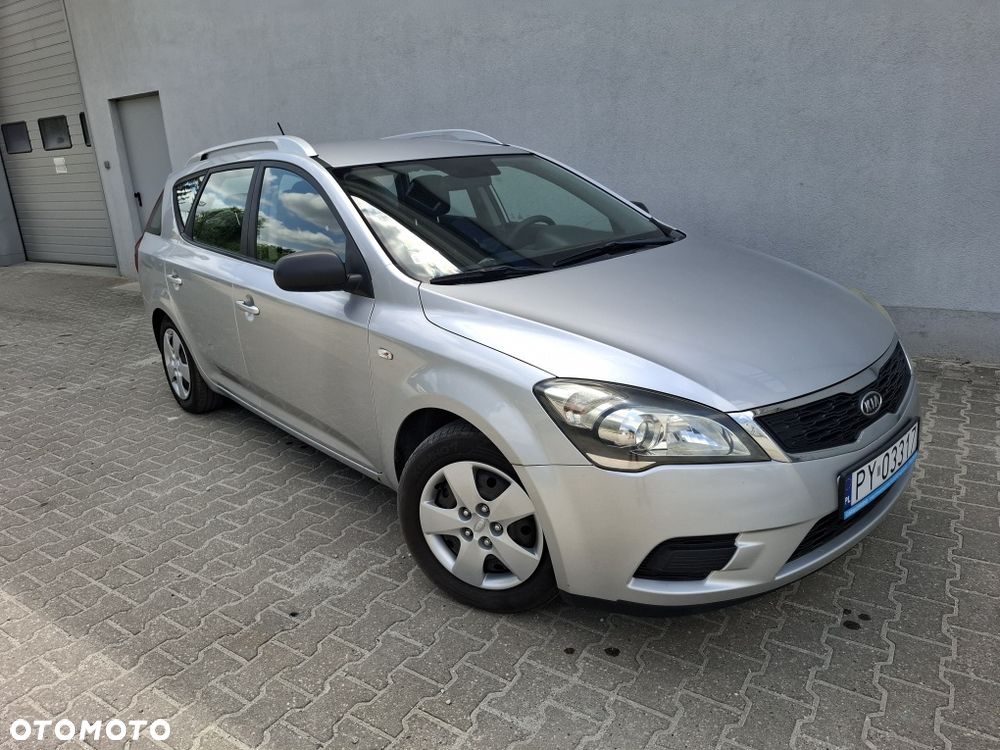 Kia Ceed - 3