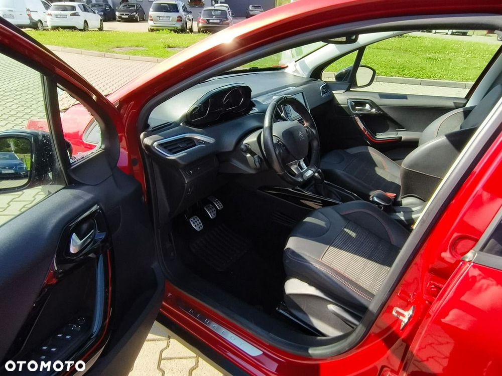 Peugeot 2008 - 9
