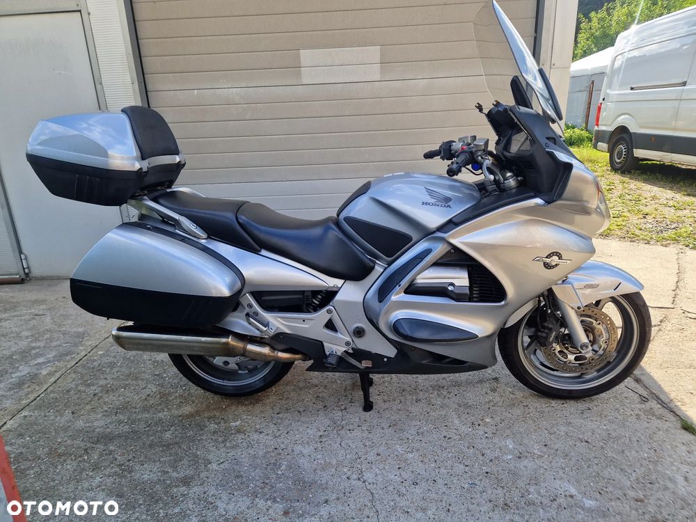 Honda ST - 2