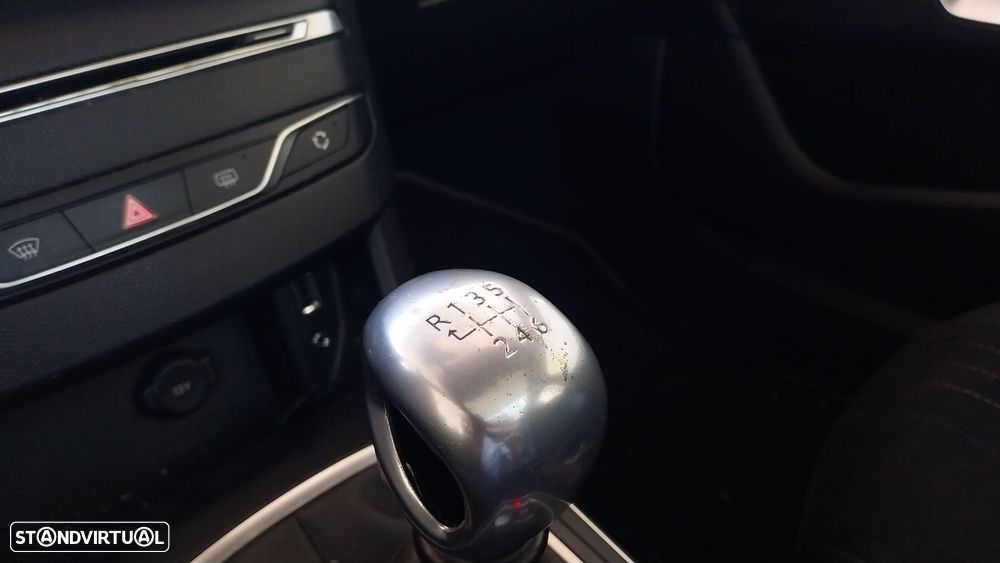 Peugeot 308 1.2 PureTech GT Line - 11