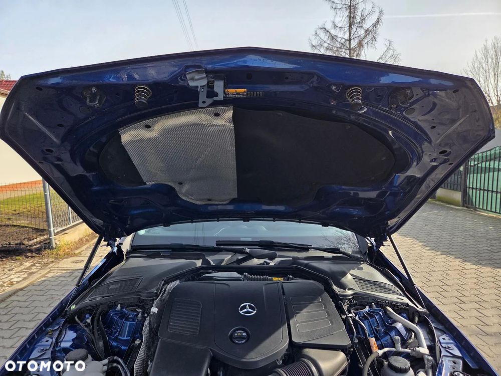 Mercedes-Benz Klasa C 200 mHEV 4-Matic Avantgarde - 31