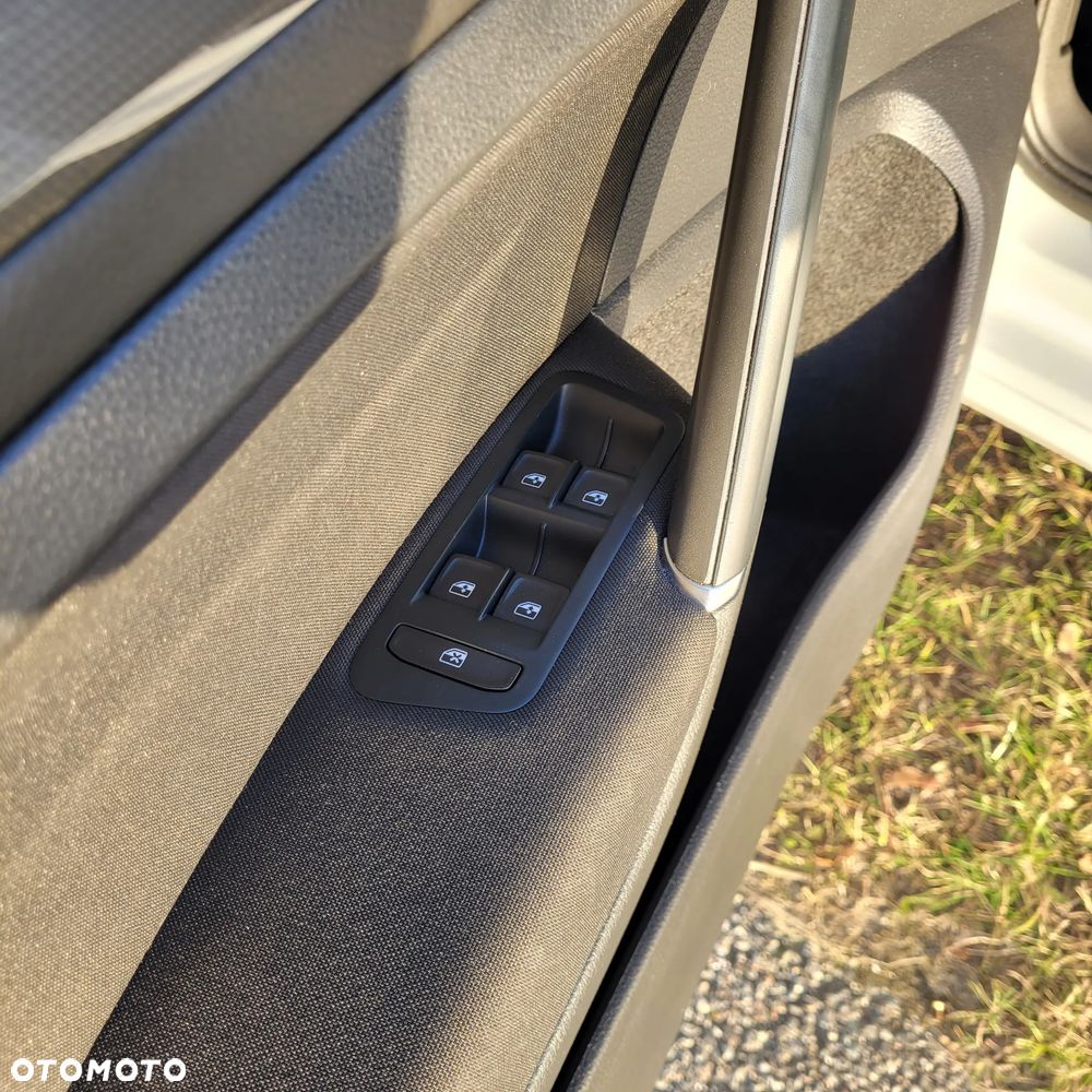 Volkswagen Golf Variant 1.6 TDI Join - 4