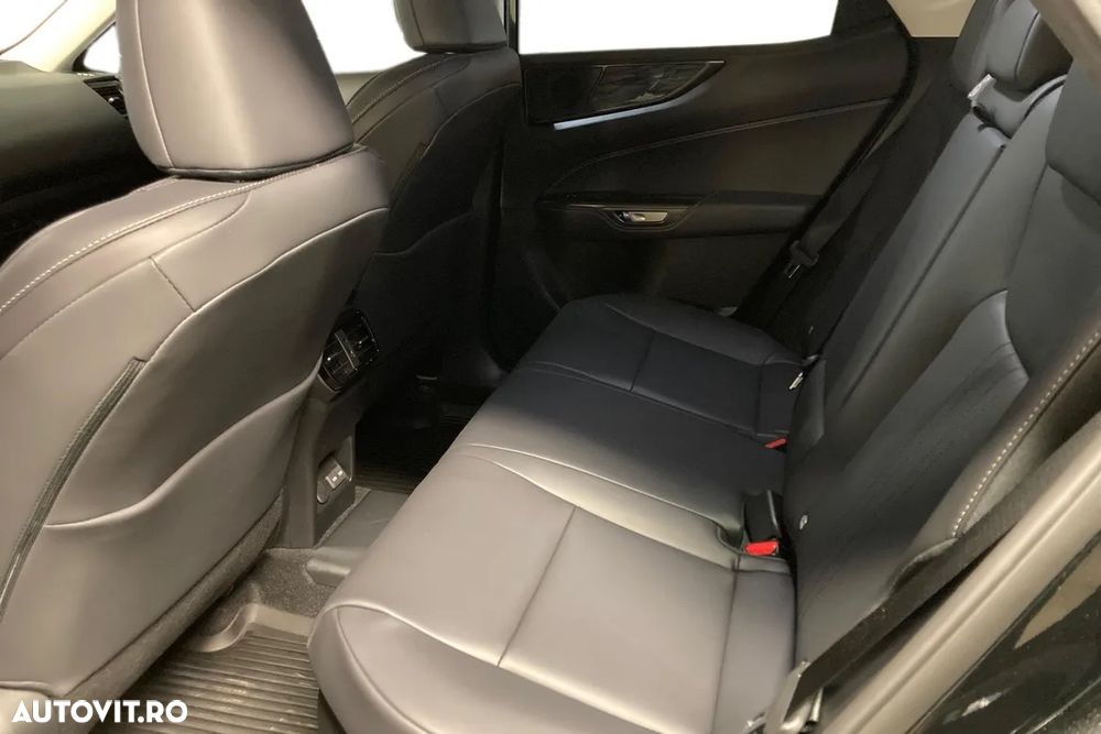 Lexus Seria NX 450h+ E-FOUR Business - 18