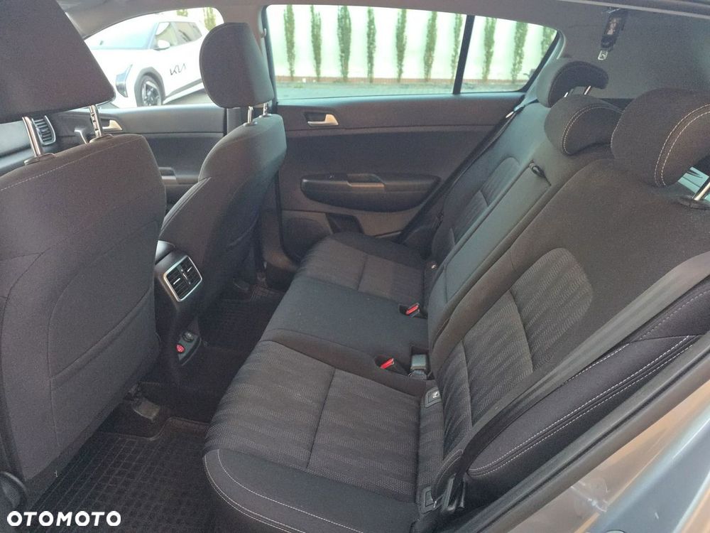 Kia Sportage 1.6 T-GDI M 2WD DCT - 11