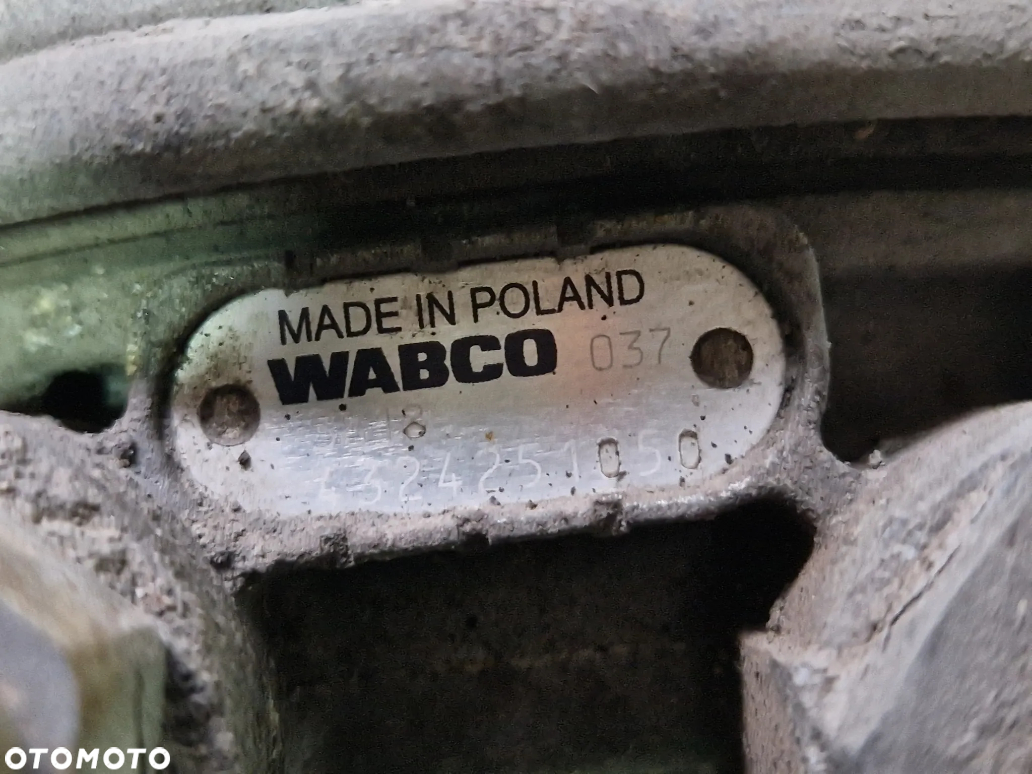 ZAWÓR OSUSZACZ POWIETRZA PODSTAWA OSUSZACZA WABCO 4324251050 SCANIA G P G R T - 2