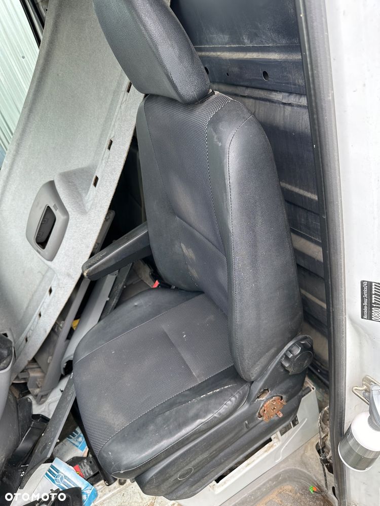MERCEDES Sprinter 906 fotel lewy przod podłokietnik - 7