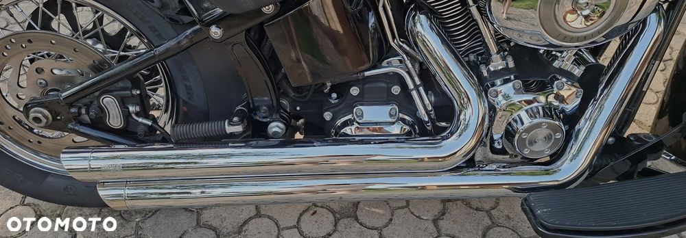 Harley-Davidson Softail Deluxe - 13