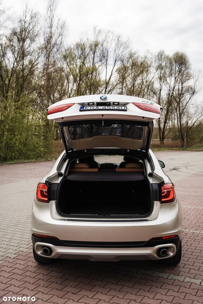 BMW X6 xDrive30d - 17