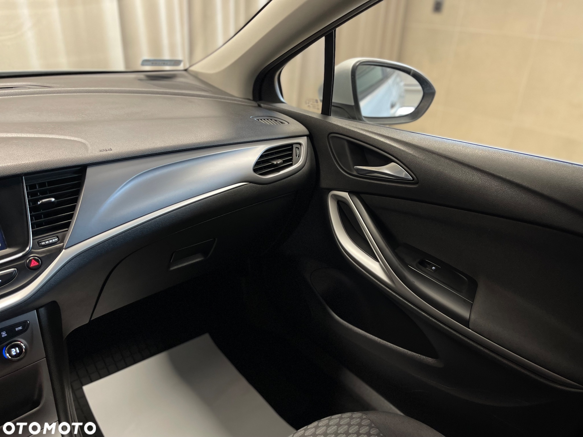 Opel Astra V 1.6 CDTI Enjoy - 29