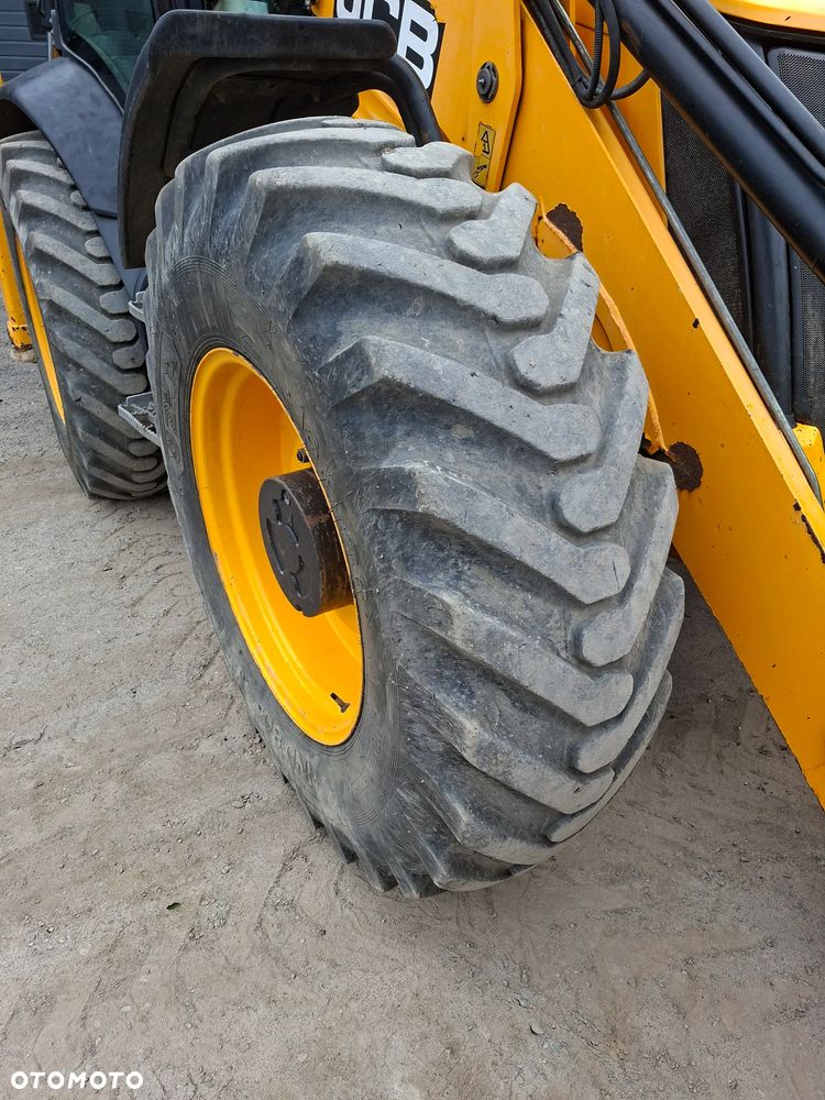 JCB 4 cx - 8