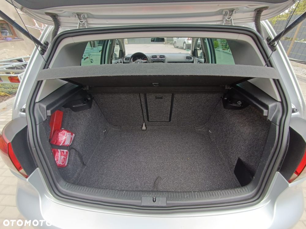 Volkswagen Golf 1.6 United - 24