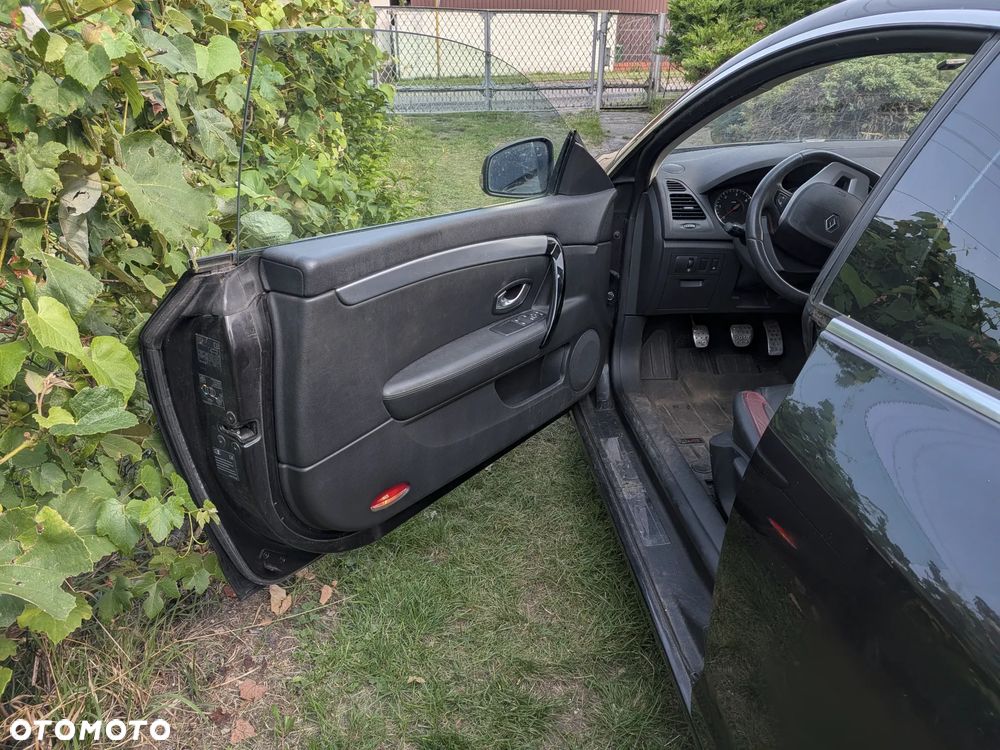 Renault Laguna dCi 180 FAP GT - 9