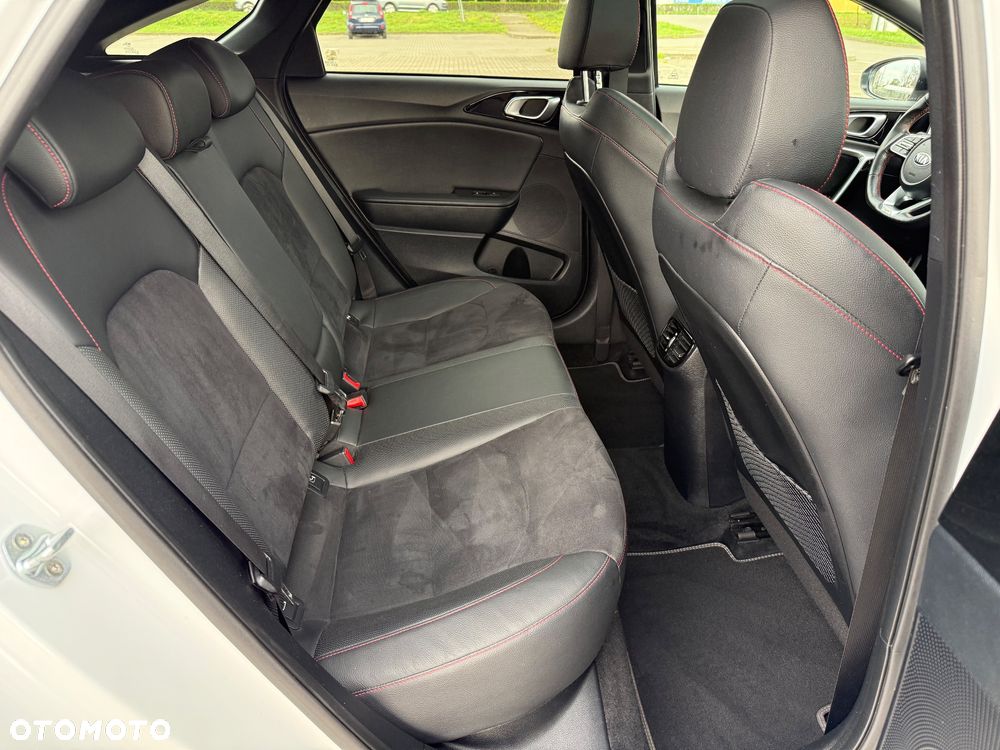 Kia ProCeed 1.6 T-GDI DCT7 OPF GT - 25