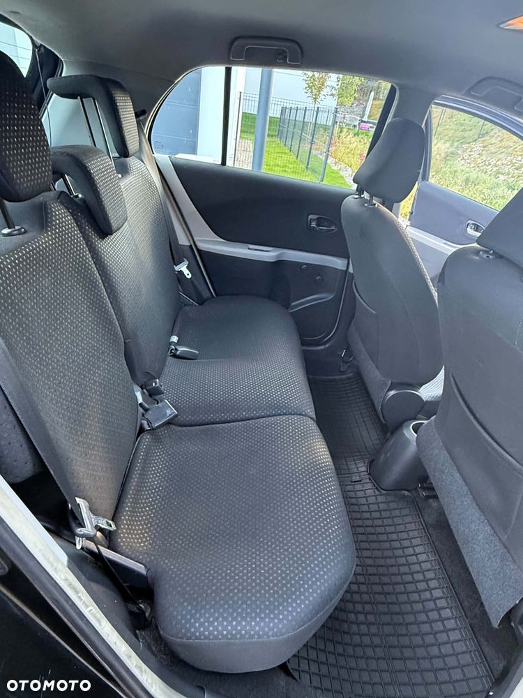 Toyota Yaris 1.0 Active - 11