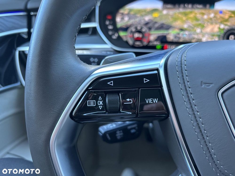Audi A8 - 11