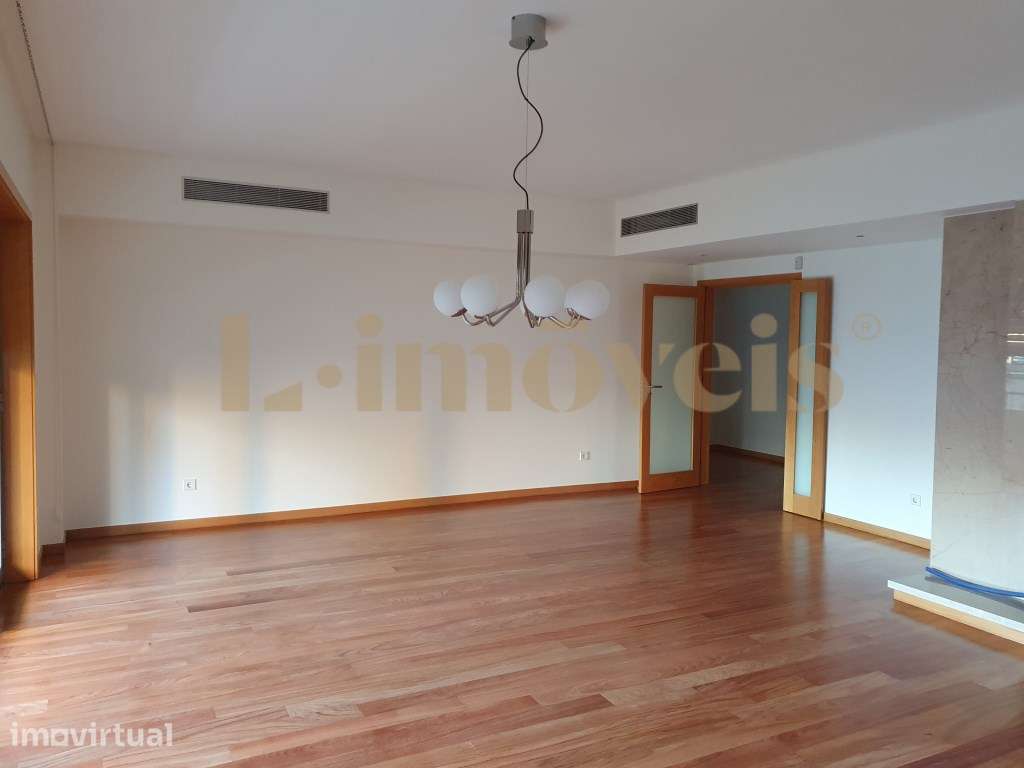 APARTAMENTO T2, EM S. VICTOR, BRAGA - Grande imagem: 2/9