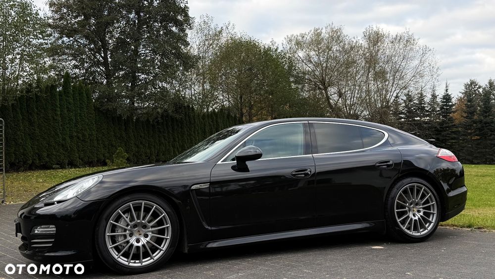 Porsche Panamera 4S - 26