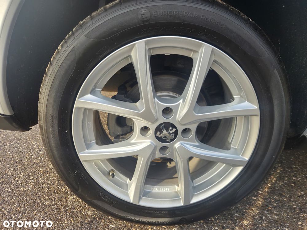 Peugeot 3008 1.6 HDi Premium - 27