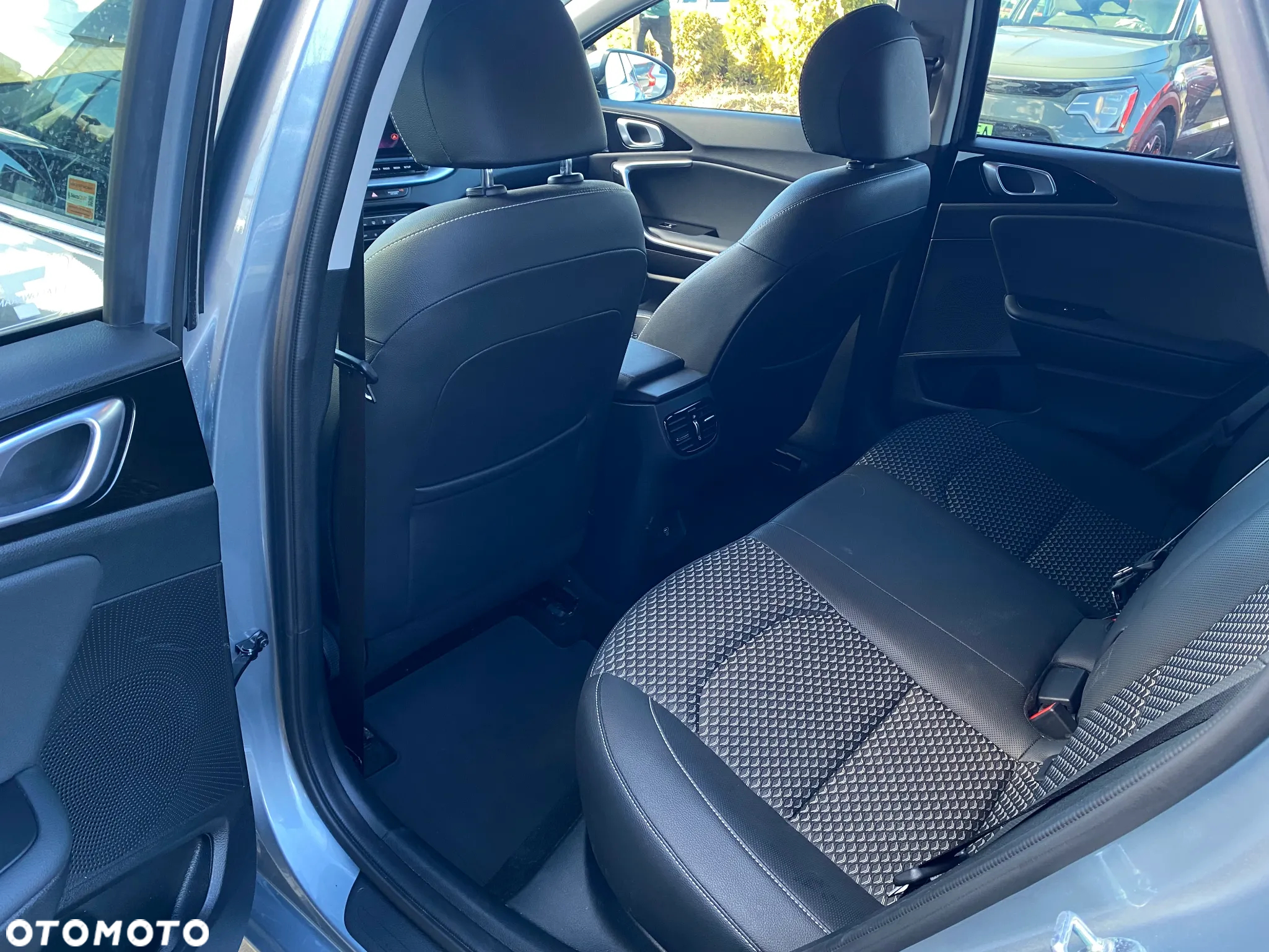 Kia Ceed 1.5 T-GDI L DCT - 14
