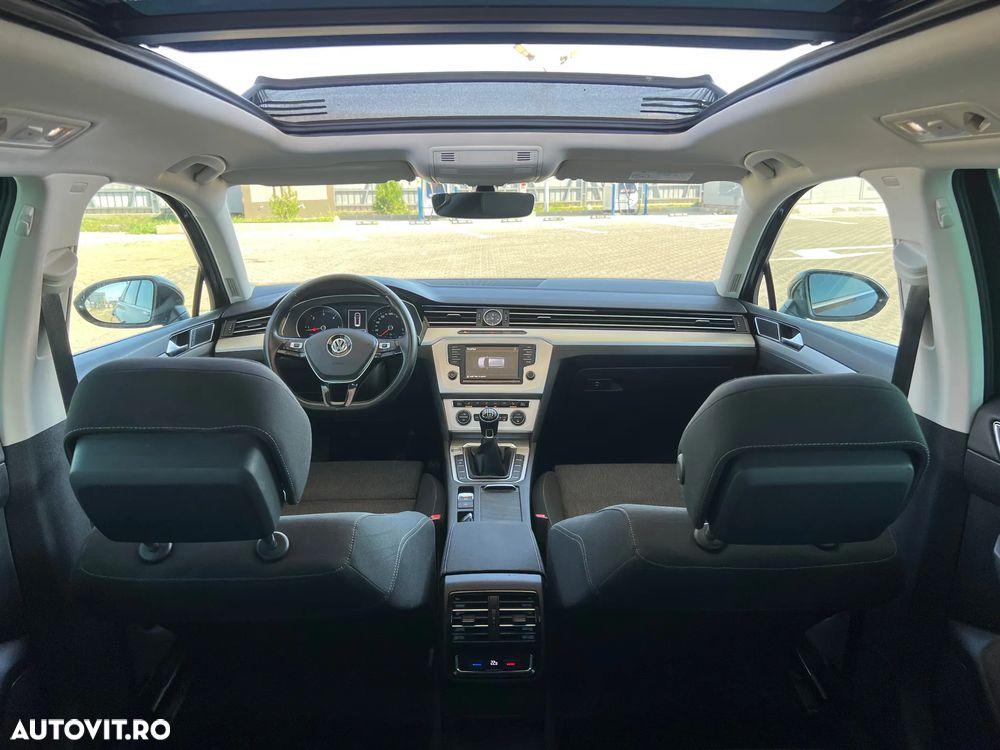 Volkswagen Passat 2.0 TDI (BlueMotion Technology) Trendline - 28