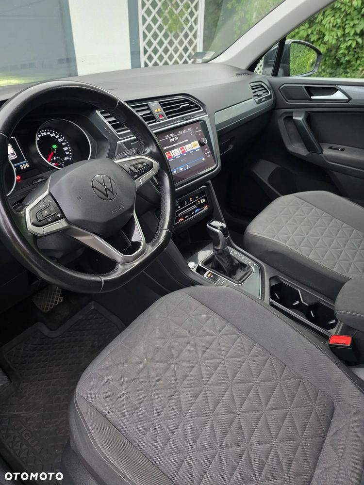 Volkswagen Tiguan - 15