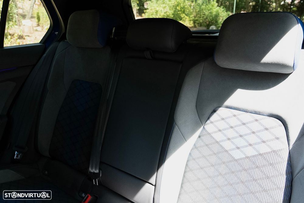 VW Golf 2.0 TSI R DSG - 18