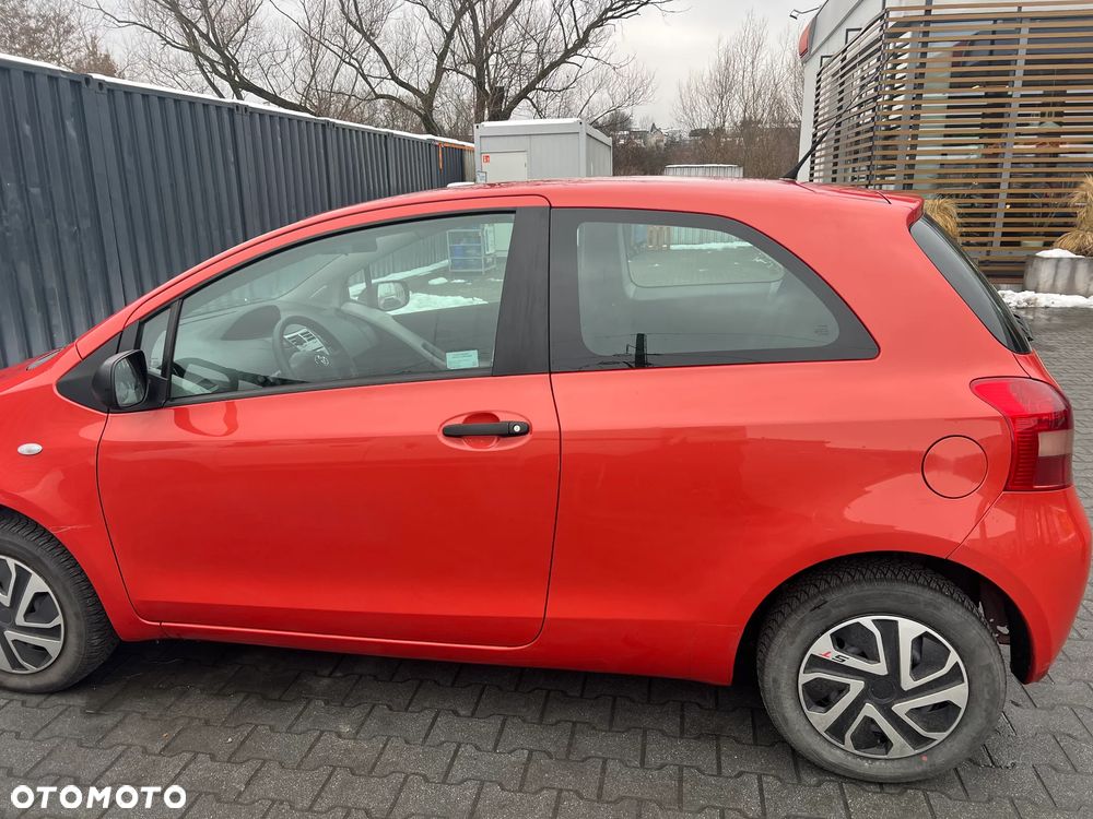 Toyota Yaris 1.0 Terra - 4