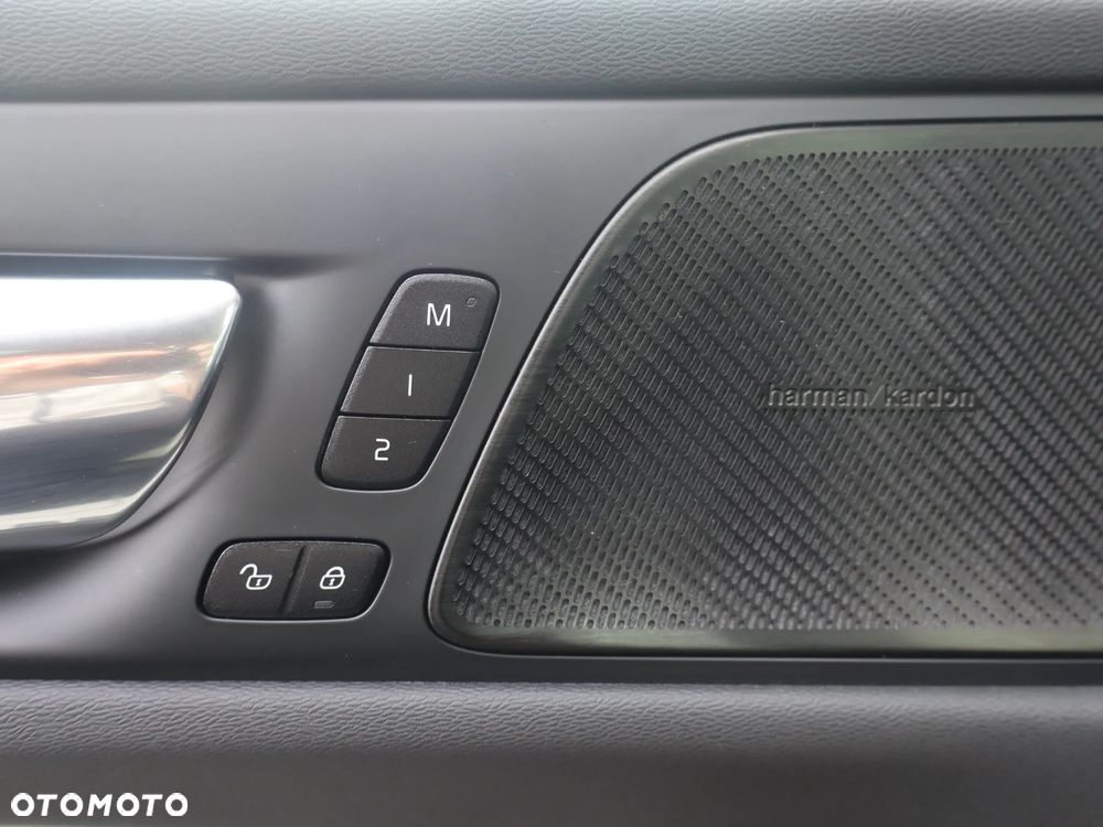 Volvo V60 D4 Inscription - 24