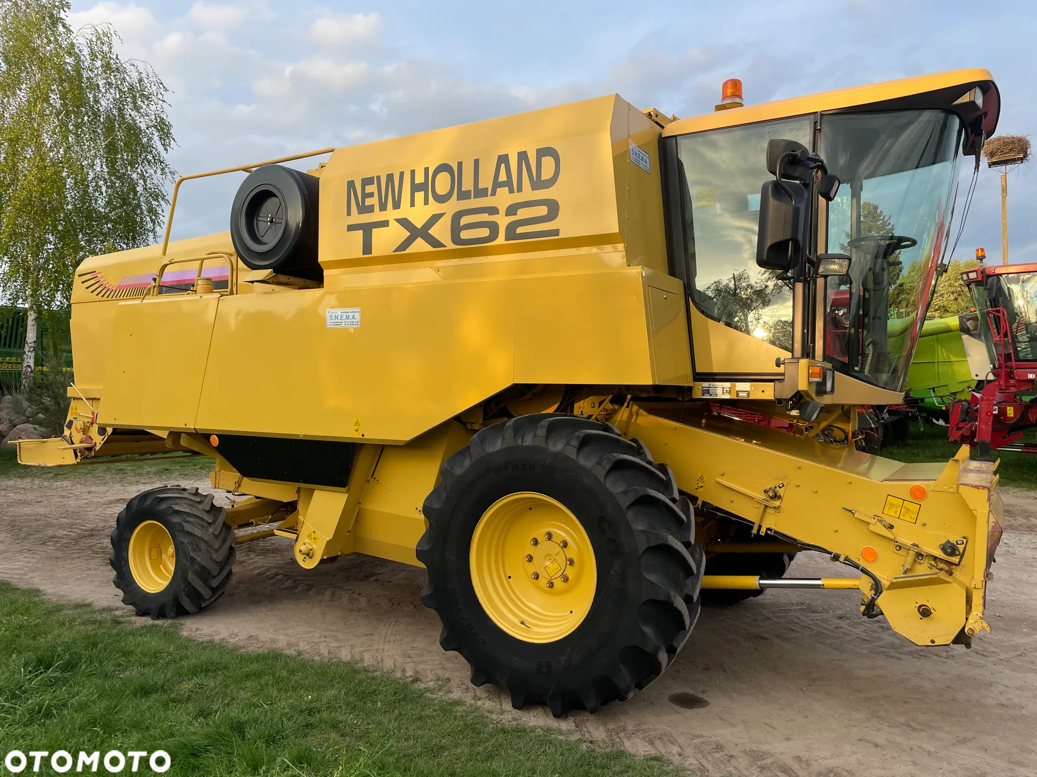 New Holland TX 62 - 4
