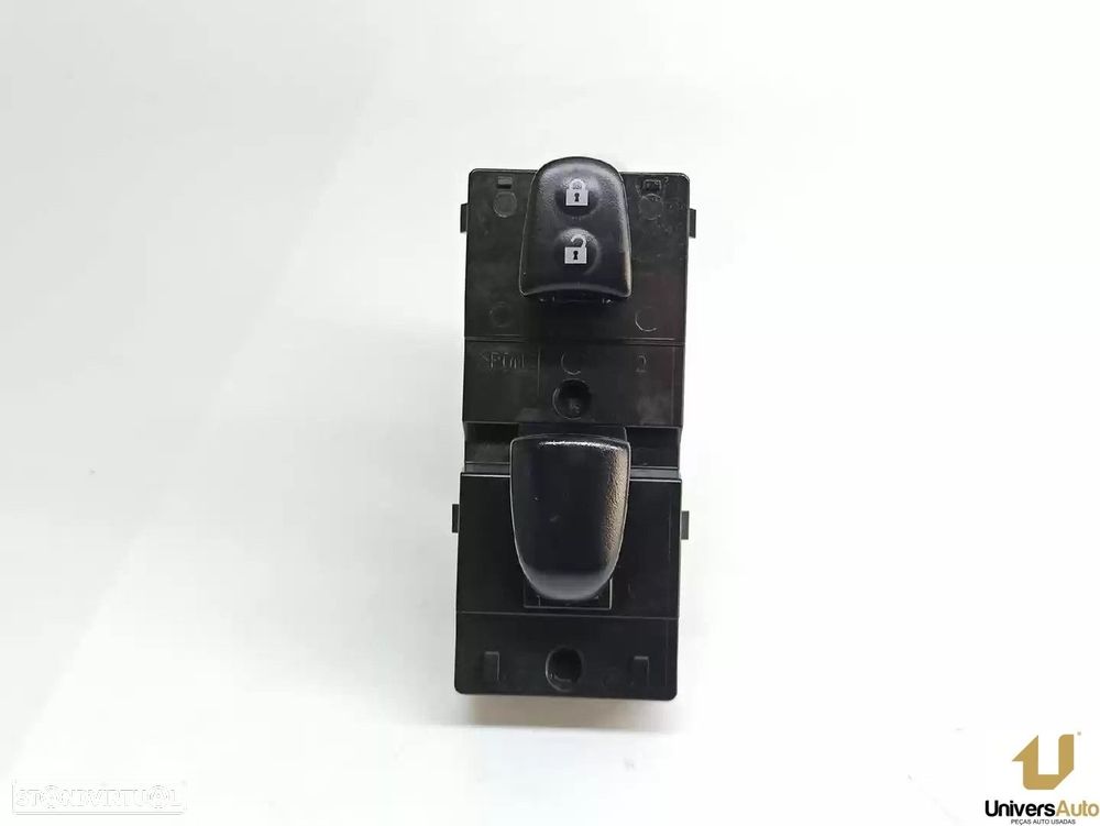 COMANDO ELEVADOR DE VIDRO FRONTAL DIREITO NISSAN JUKE 2017 -254111KA5A - 1