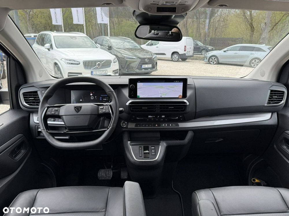 Peugeot Traveller - 27