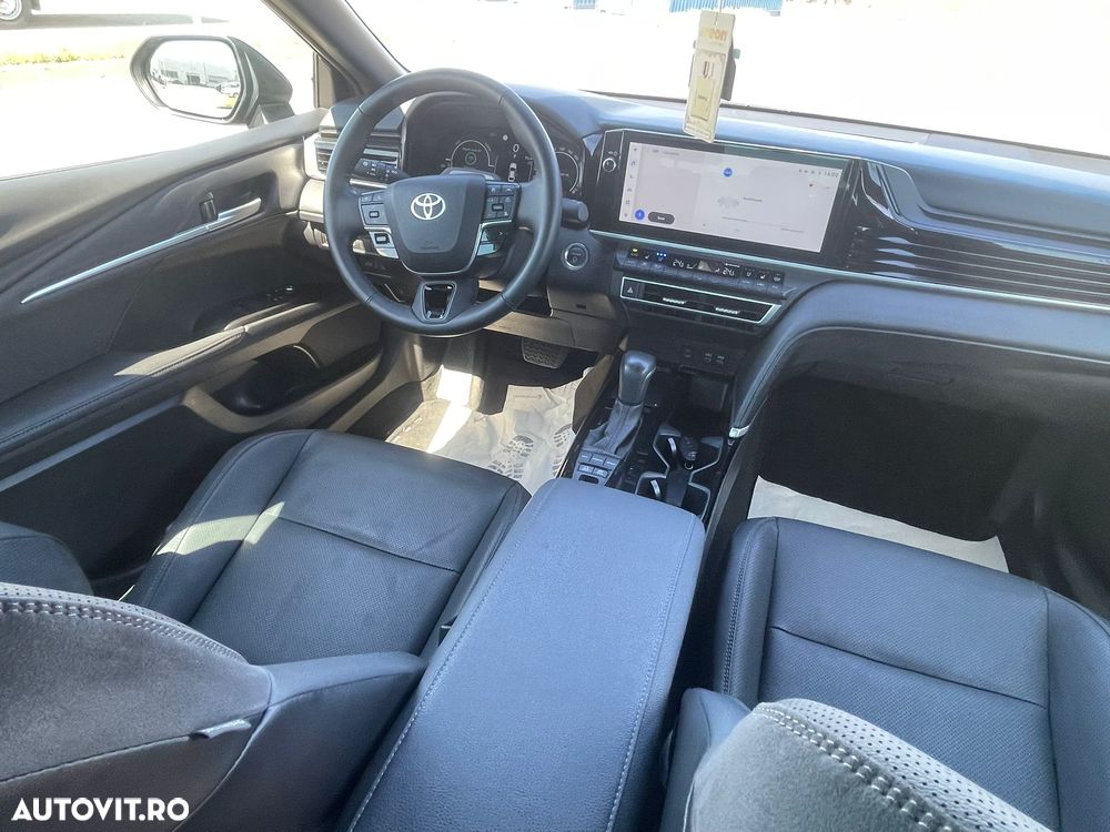 Toyota Camry 2.5 Dynamic - 14