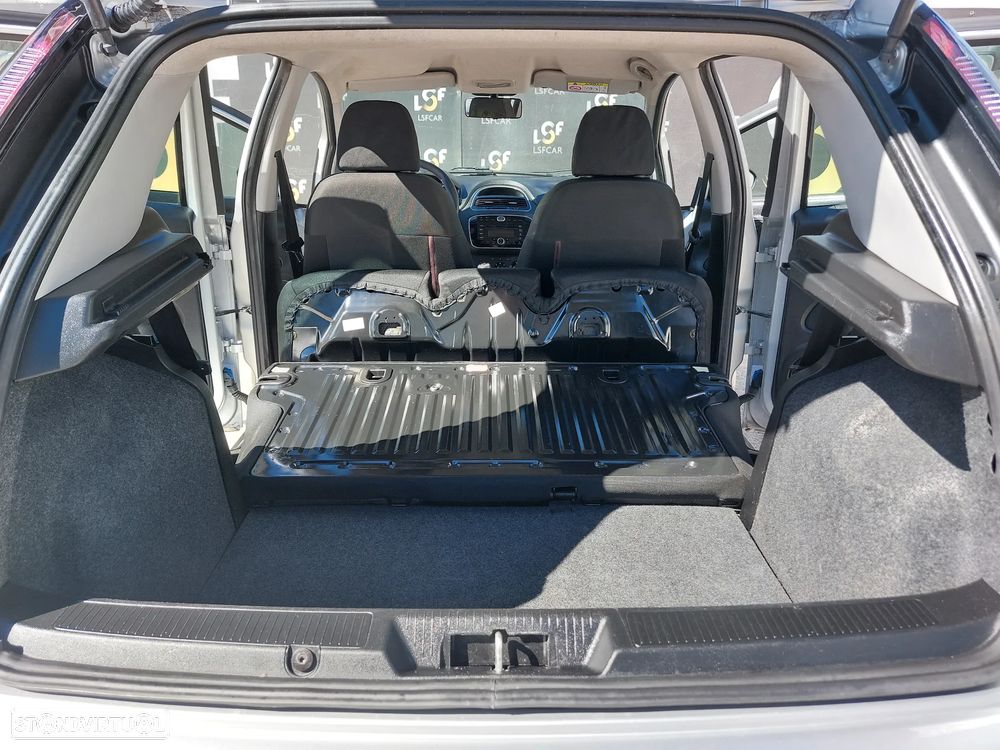Fiat Punto 1.2 Young S&S - 24