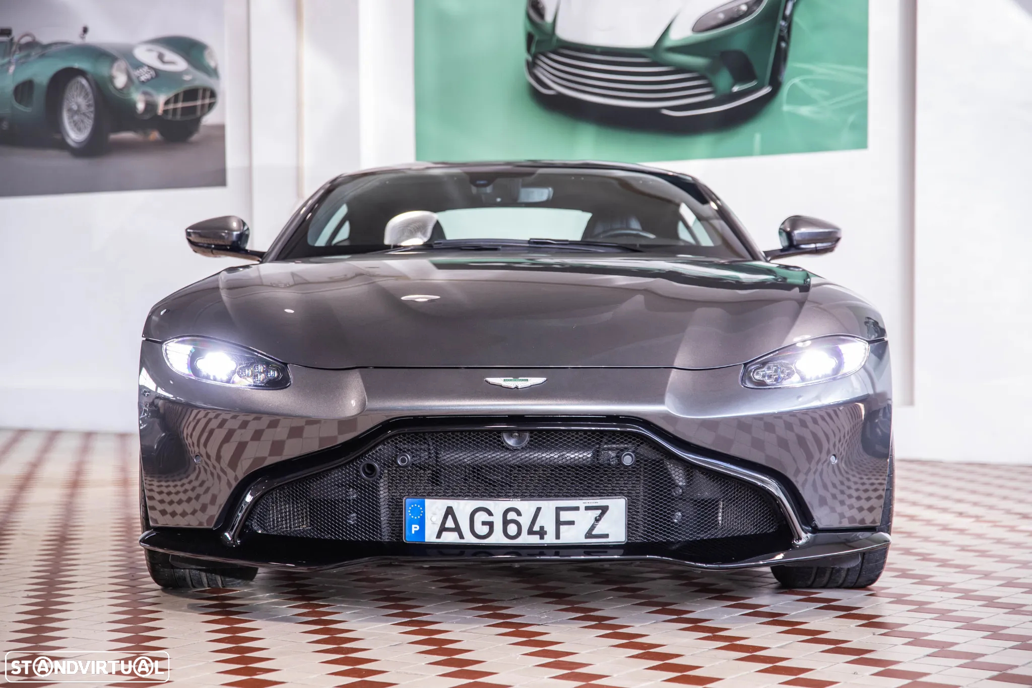 Aston Martin Vantage Coupe V8 - 2