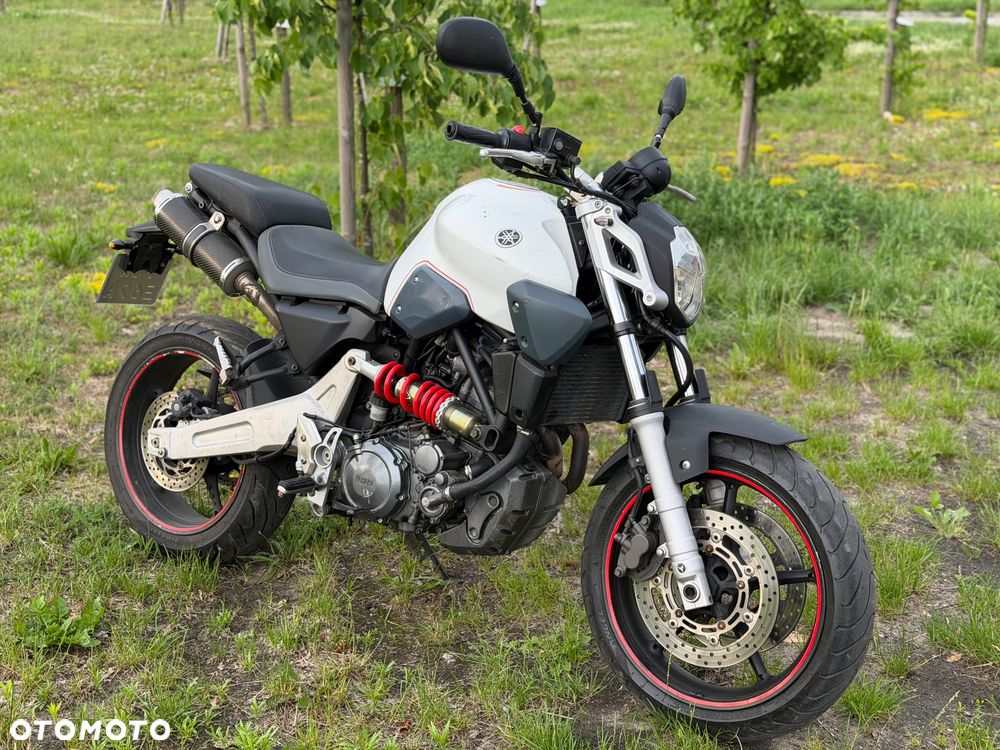 Yamaha MT - 2