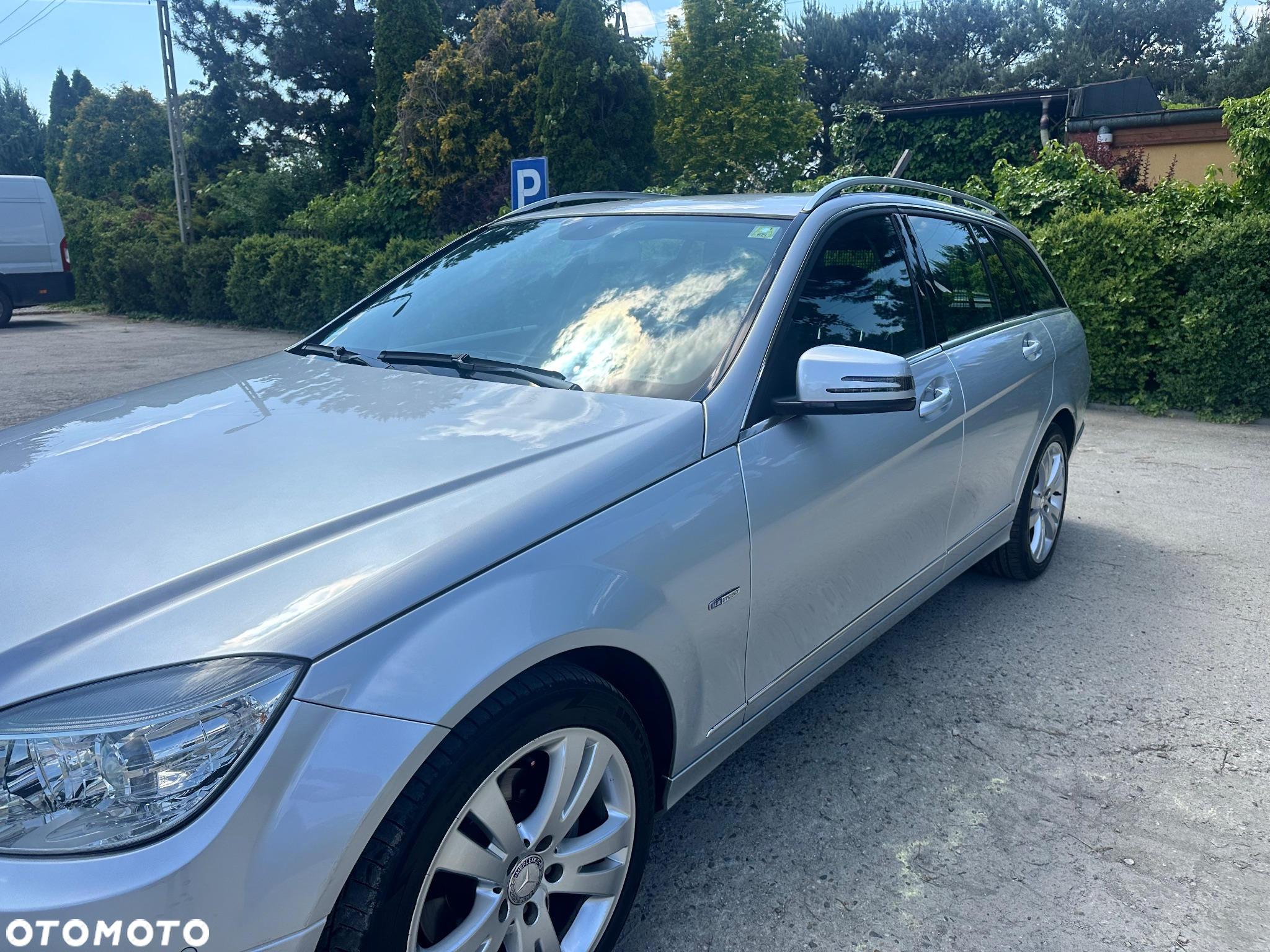 Mercedes-Benz Klasa C 180 T CGI Automatik BlueEFFICIENCY Avantgarde - 4