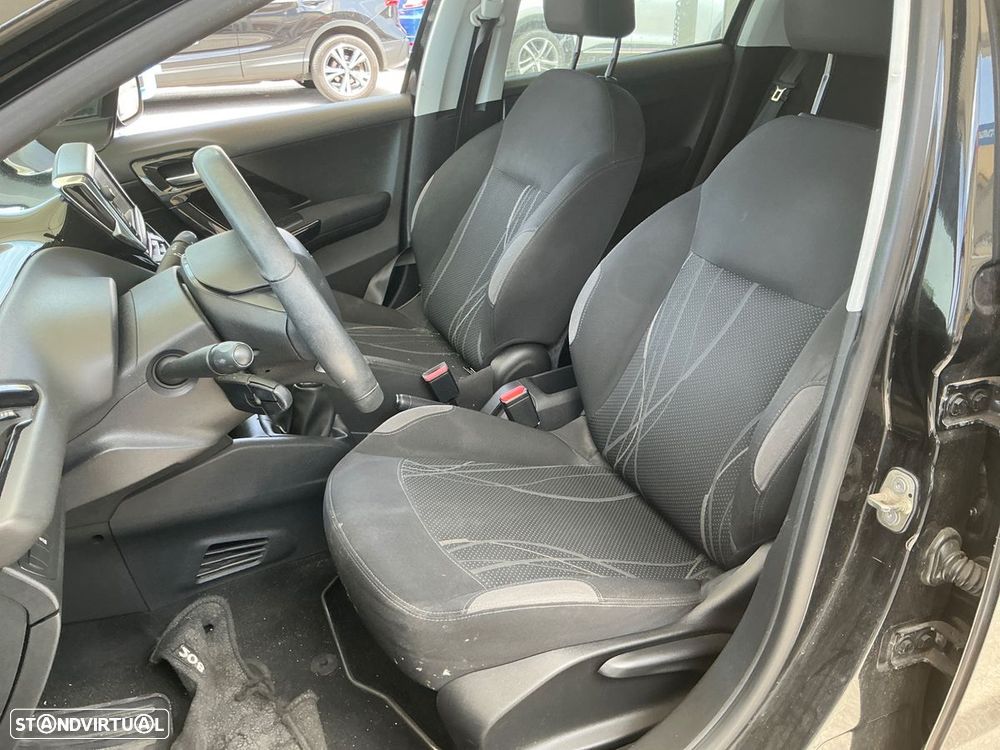 Peugeot 208 1.2 VTi Active - 4