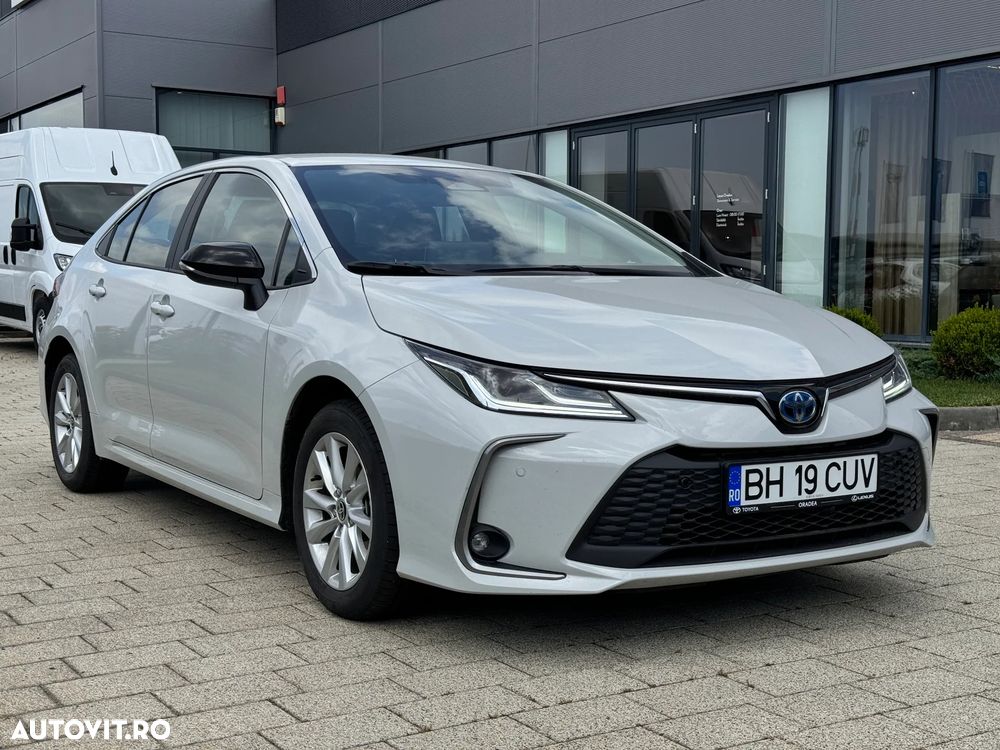 Toyota Corolla 1.8 HSD Business - 1